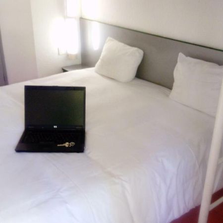พรีเมียรคลาสเพริกวอ็อกซ์บัวลาแซ็ก Hotel Boulazac Isle Manoire ภายนอก รูปภาพ